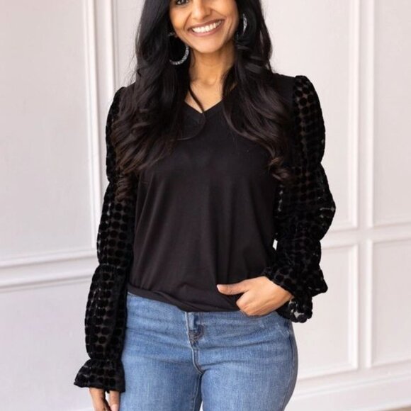 Grace & Emma - Black Top with Burnout Velvet Sleeves - XS - Picture 1 of 2